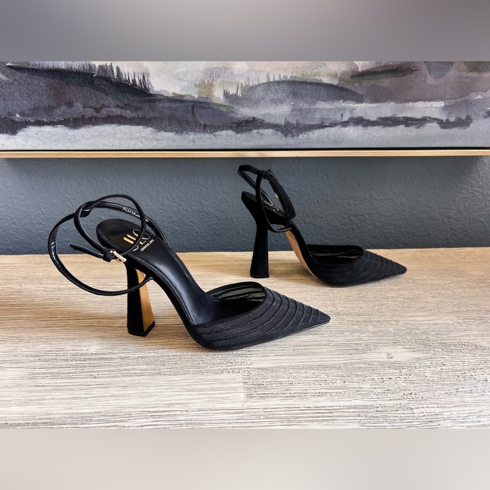 LIKE NEW!!!! Jennifer Lopez Torrie Elegant Black Heels - Picture 4 of 6